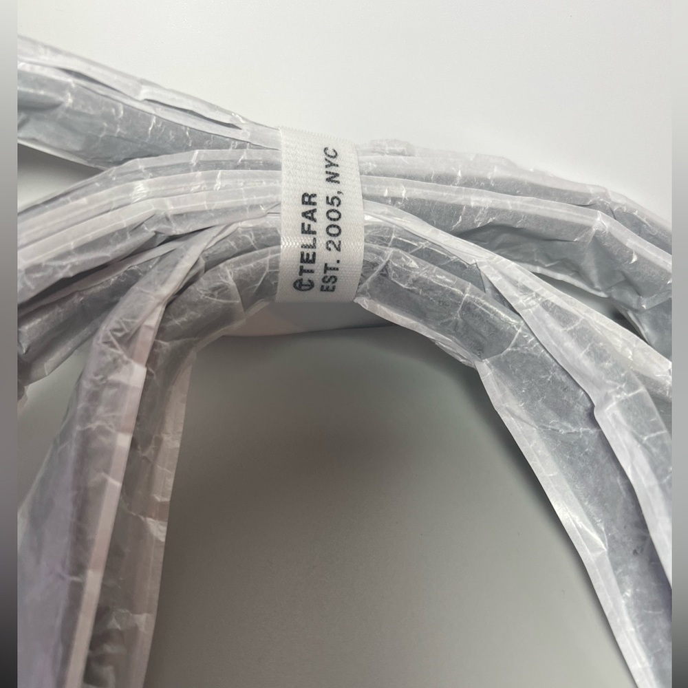 Medium black patent leather Telfar - Picture 5 of 15